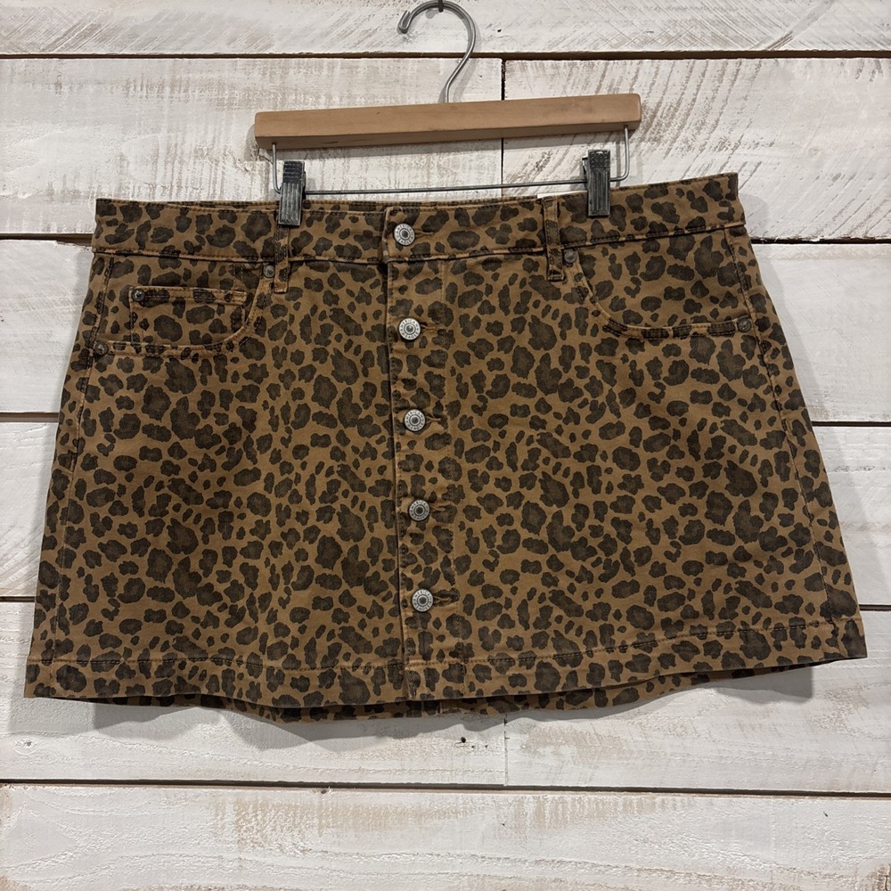 American Eagle‎ Size 14 32 W Leopard Buttondown Skirt Animal Print  NWT  Mini